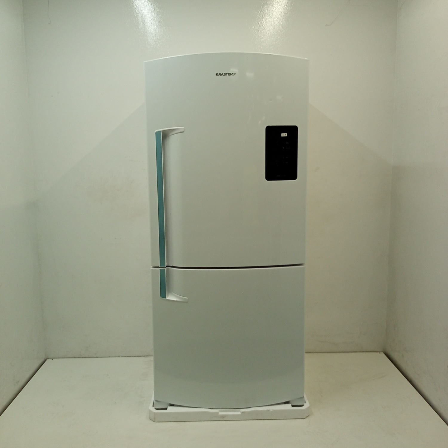Geladeira Brastemp Frost Free Inverse 591 Litros Branca - BRE85MB