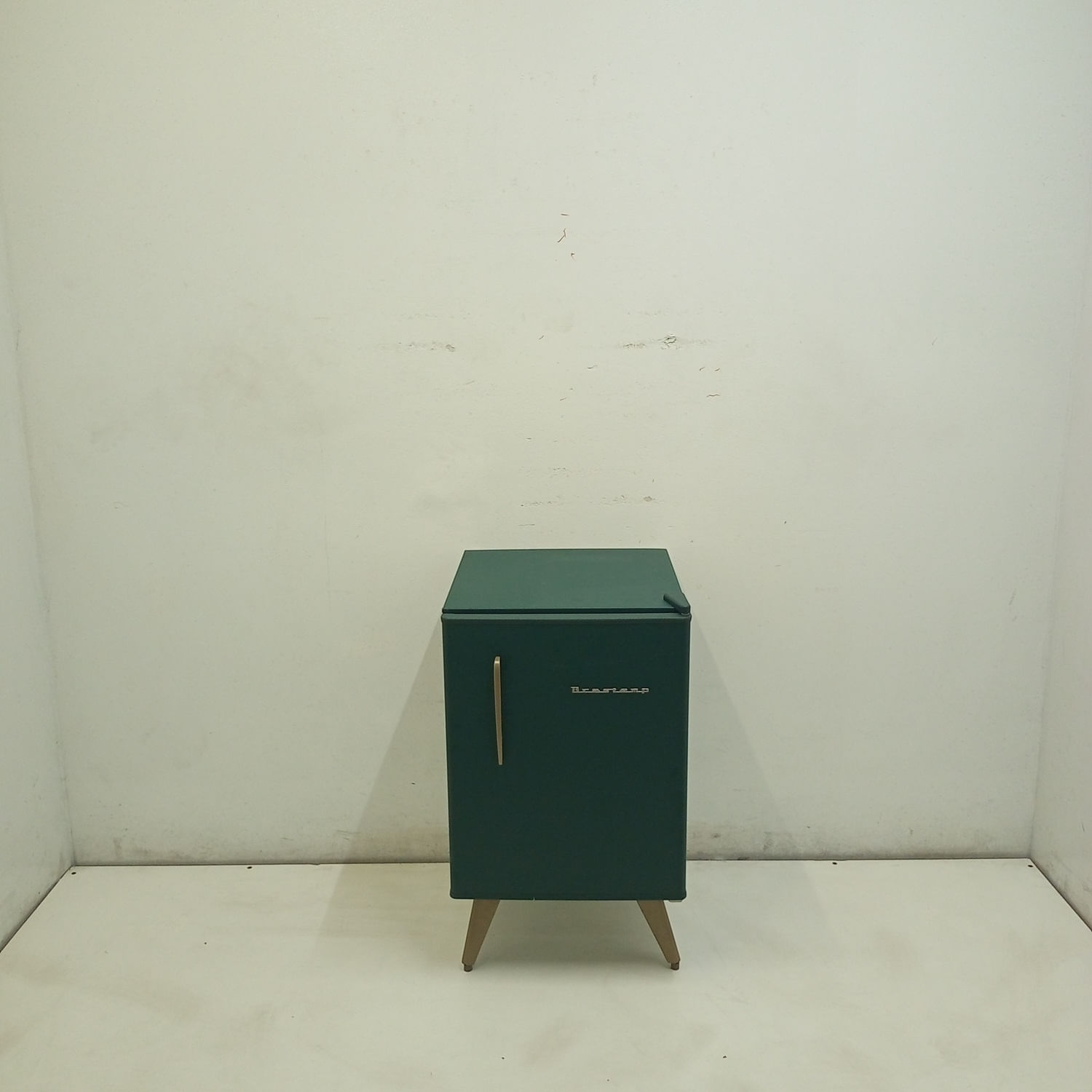 Frigobar Brastemp Retrô 76 Litros Green Jasper - BRA08MNBS2_WOTIMO_JC6710593