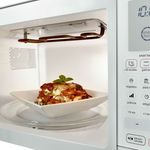 Brastemp_Micro_ondas_BMH45AB_Imagem_Produzida_2_3000x3000