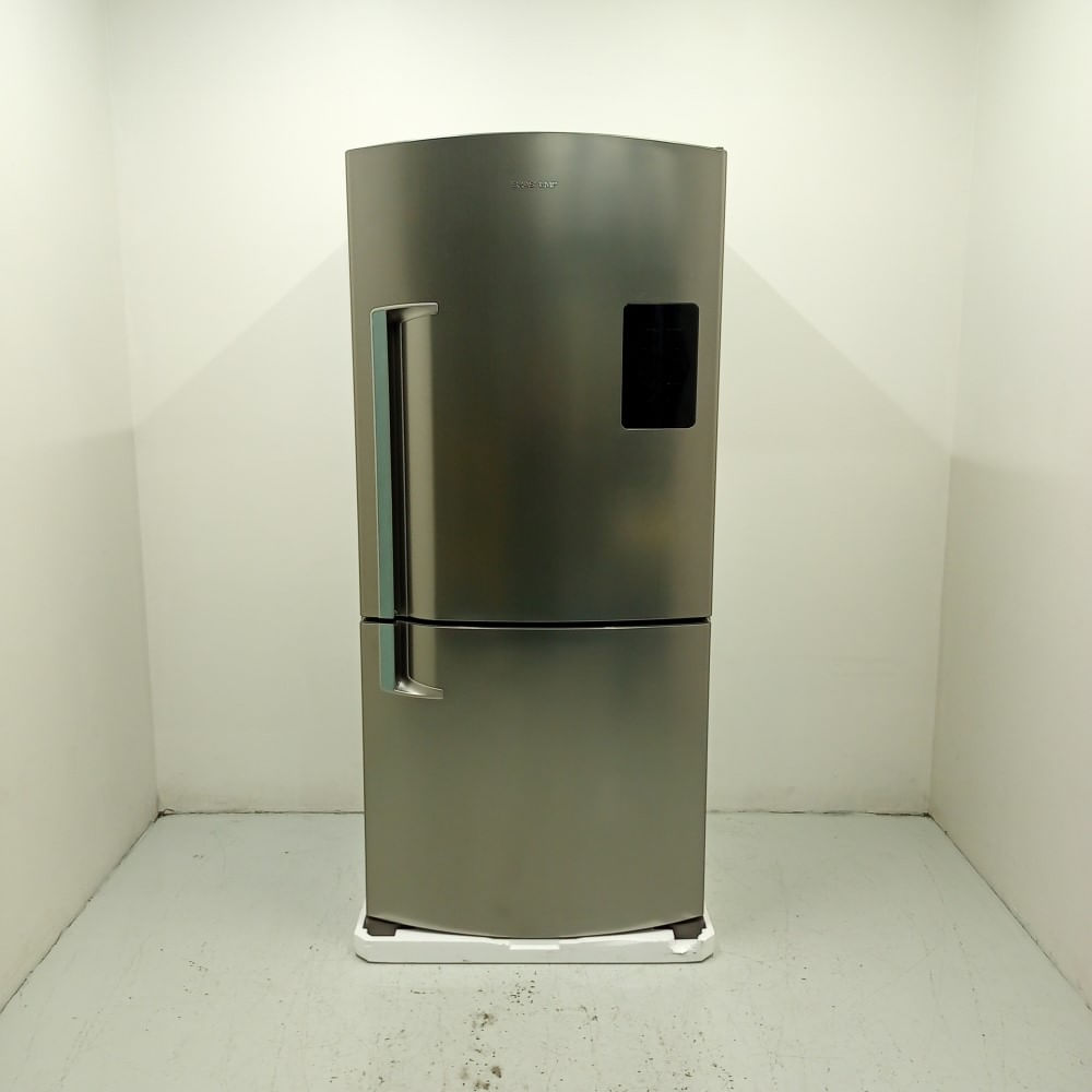 Geladeira Brastemp Frost Free Inverse 588 litros cor Inox com Smart Bar - BRE85AKANA_WBOM_JA3036551 é boa?