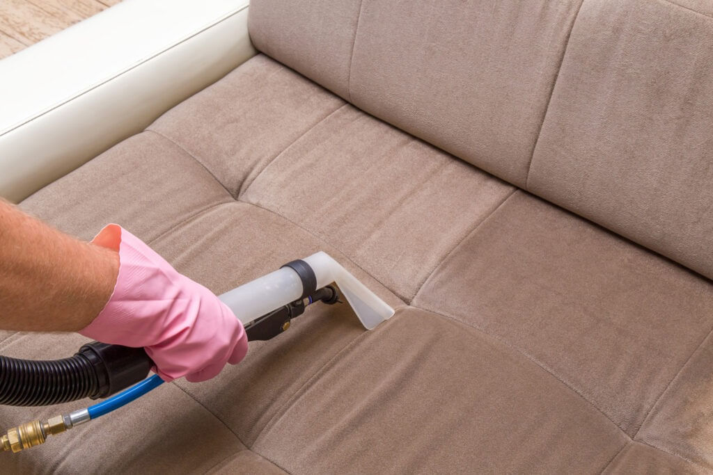 Lavagem e higienização de sofá 1 lugar ou poltrona